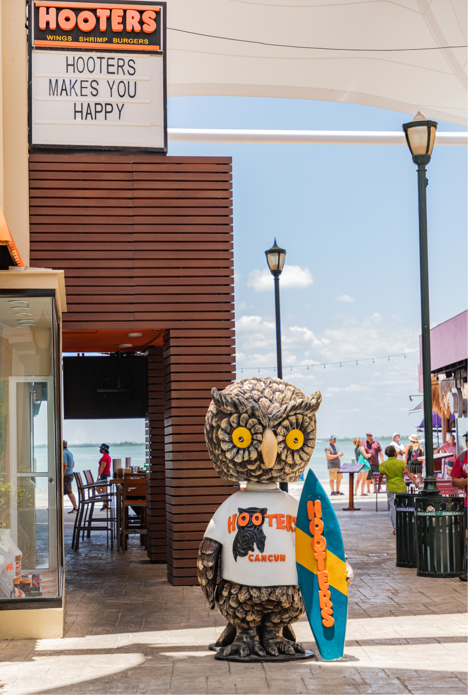 Hooters en cancún