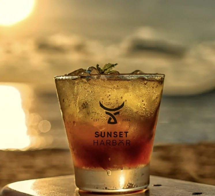 Sunset Harbor en cancún